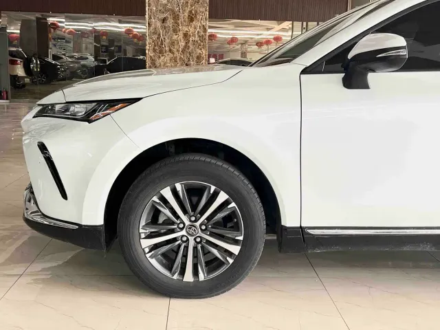 Toyota Venza — Фото автомобиля 12