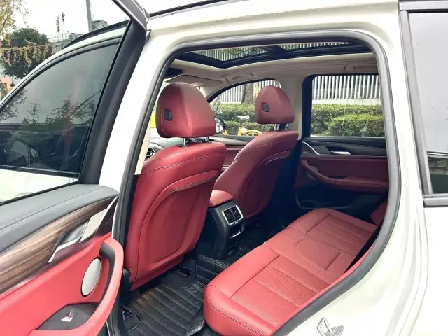 BMW X3 — Фото автомобиля 6