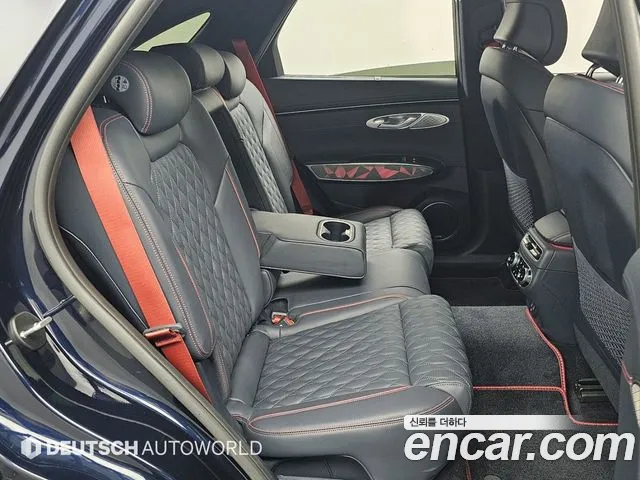 Genesis GV70 2.5T Бензин AWD — Фото автомобиля 12