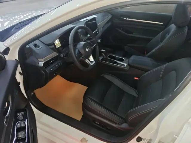 Nissan Teana — Фото автомобиля 15