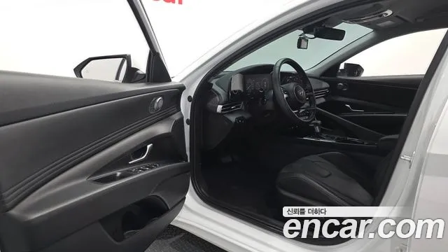 Hyundai AVANTE Avante (CN7) — Фото автомобиля 8