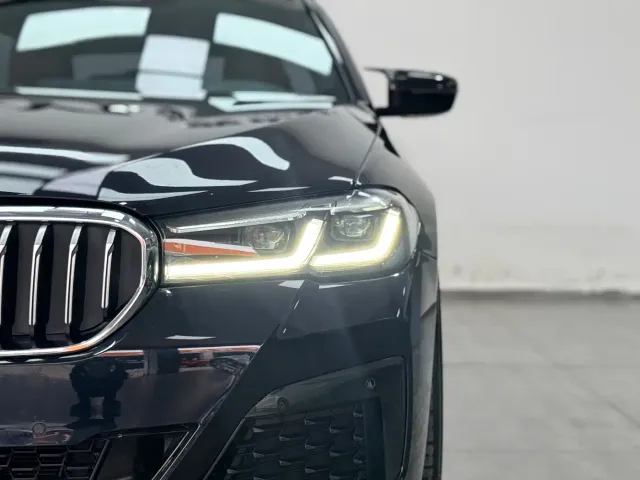 BMW 5 Series — Фото автомобиля 19