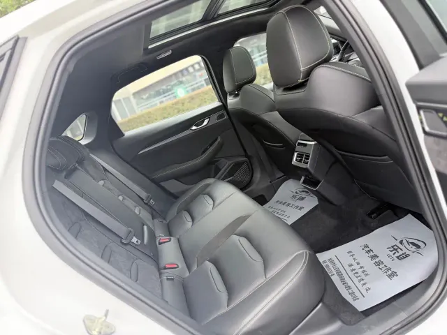 Geely Xingrui — Фото автомобиля 11