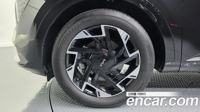 Kia Sportage Sportage 5-е поколение Бензин 1.6 турбо 2WD — Фото автомобиля 4