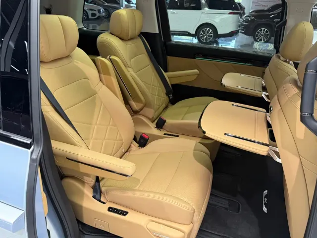 GAC Trumpchi E8 — Фото автомобиля 18
