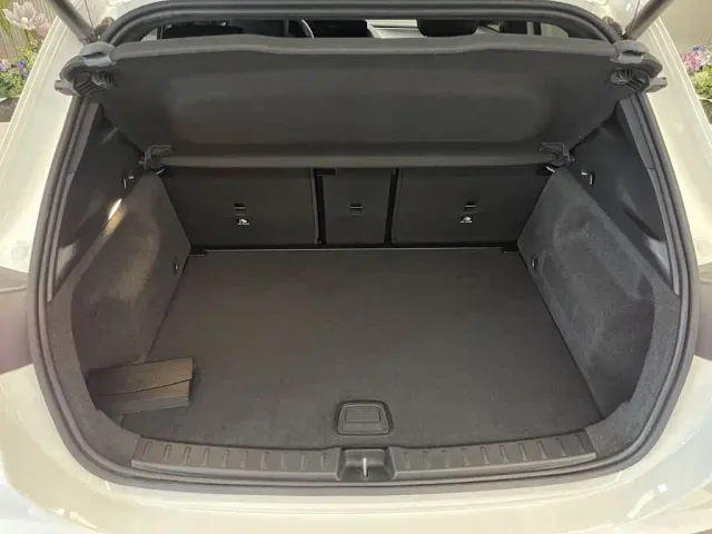 Mercedes-Benz GLA-Class — Фото автомобиля 28