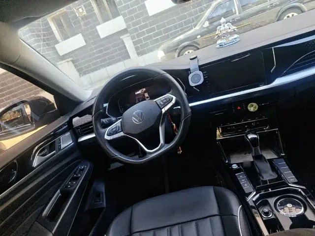 Volkswagen Passat — Фото автомобиля 6