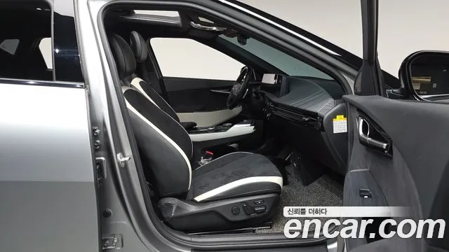 Kia EV6 — Фото автомобиля 16
