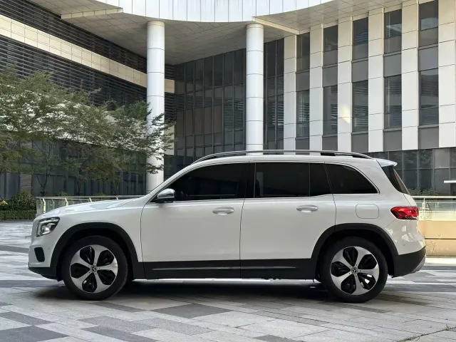 Mercedes-Benz GLB-Class — Фото автомобиля 16