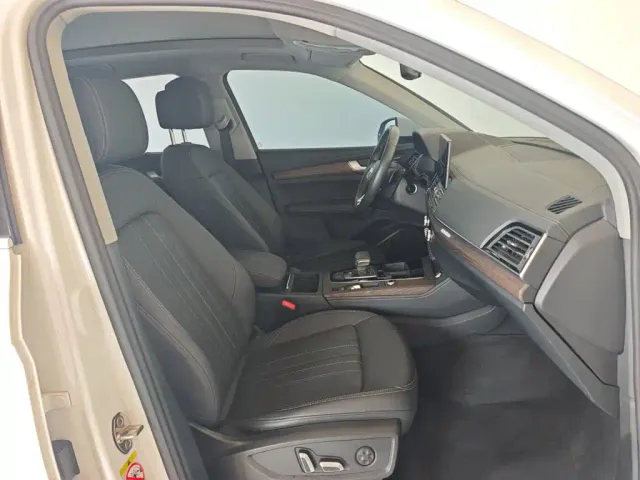 Audi Q5L — Фото автомобиля 7