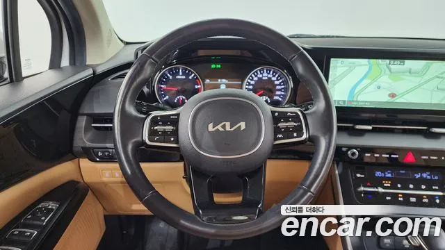 Kia Carnival Generation 4 — Фото автомобиля 13