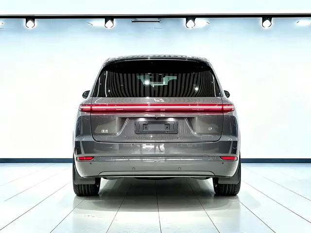Li Auto L9 — Фото автомобиля 5