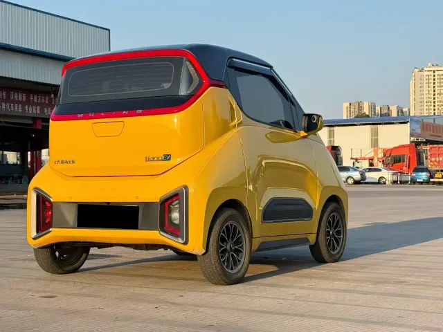 Wuling NanoEV — Фото автомобиля 6