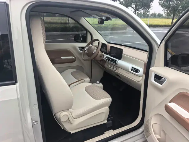 Wuling Hongguang Mini EV — Фото автомобиля 9