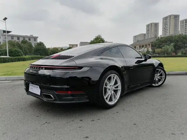 Porsche 911 — Фото автомобиля 3
