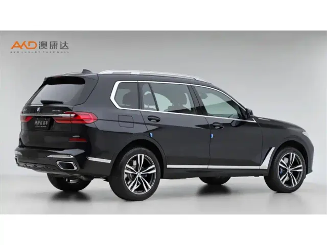 BMW X7 — Фото автомобиля 3