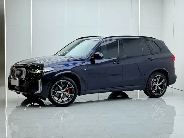 Фотография автомобиля — BMW X5