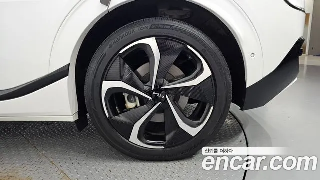 Kia EV6 — Фото автомобиля 14