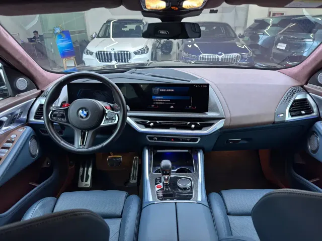 BMW XM — Фото автомобиля 14