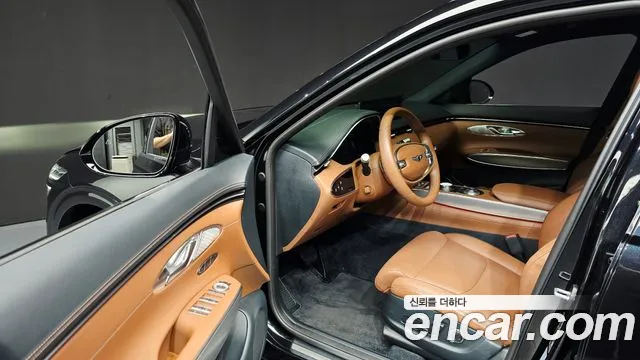 Genesis GV70 — Фото автомобиля 15