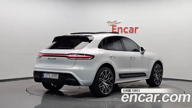 Porsche Macan — Фото автомобиля 2