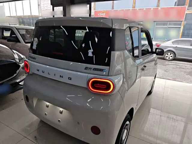 Wuling Hongguang Mini EV — Фото автомобиля 6