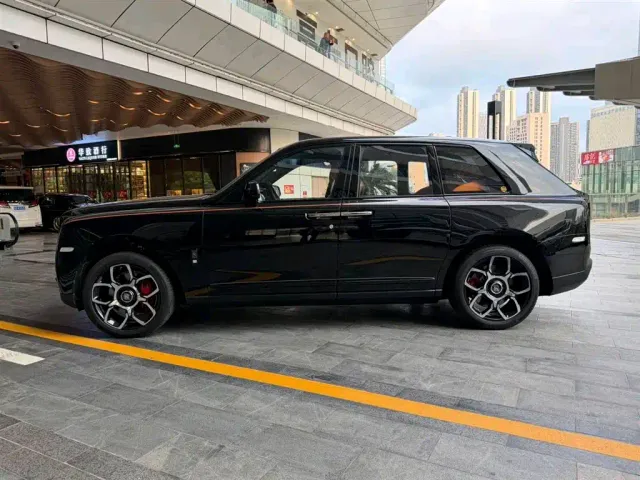 Rolls-Royce Cullinan — Фото автомобиля 5