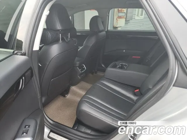 Hyundai Grandeur GN7 — Фото автомобиля 16