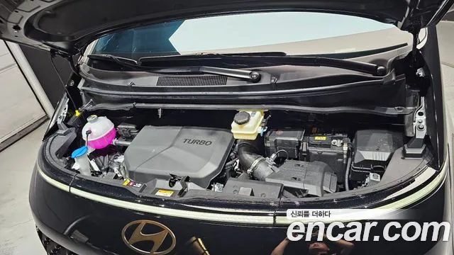 Hyundai Staria Staria 4WD Lounge 9 мест — Фото автомобиля 5
