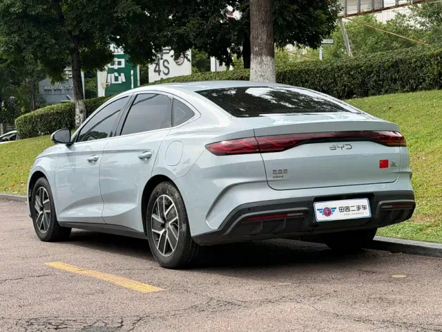 BYD Qin L — Фото автомобиля 4