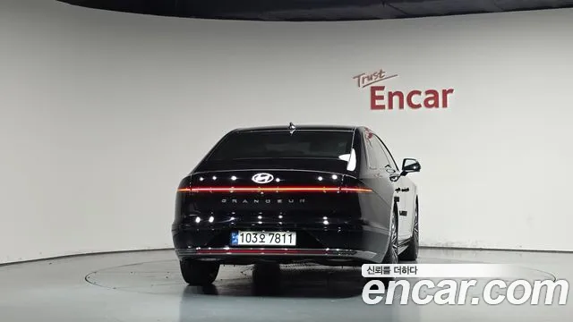 Hyundai Grandeur GN7 — Фото автомобиля 4