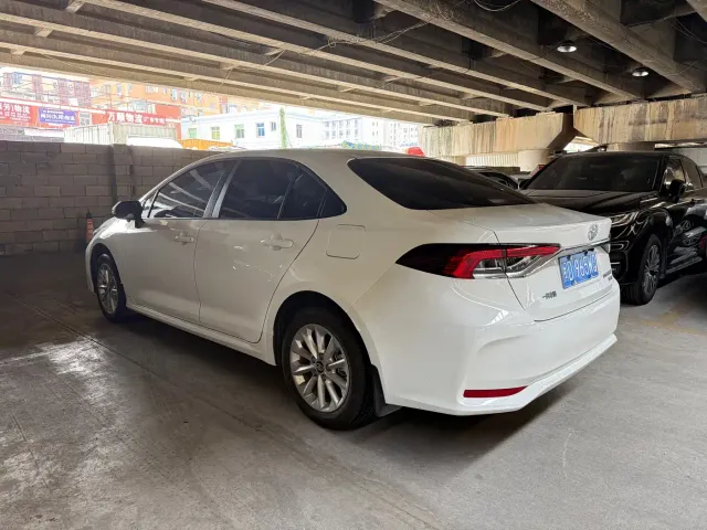 Toyota Corolla — Фото автомобиля 6