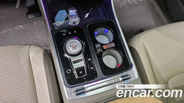 Kia Canival Новый Carnival 4 поколение Бензин 4 места Hi-Limousine — Фото автомобиля 9