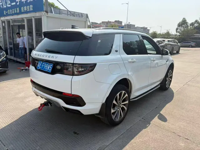 Land Rover Discovery Sport — Фото автомобиля 9