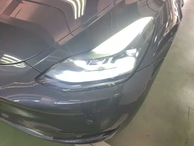 Tesla Model Y — Фото автомобиля 23