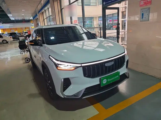 Geely Boyue — Фото автомобиля 3