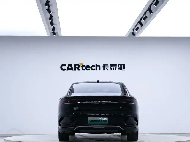 BYD Han — Фото автомобиля 3