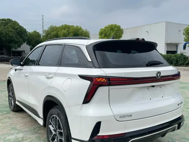 Changan CS75 Plus — Фото автомобиля 9