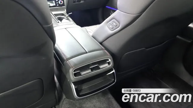 Genesis G80 RG3 — Фото автомобиля 30