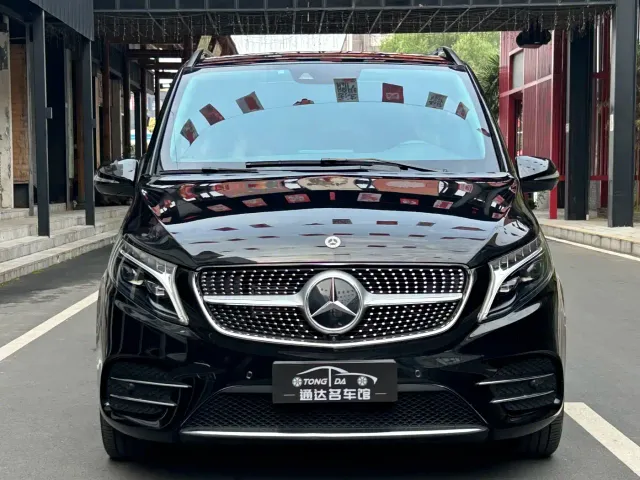 Mercedes-Benz V-Class — Фото автомобиля 2