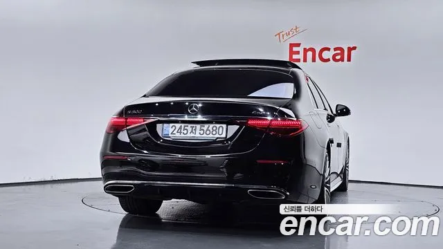 Mercedes-Benz S-Class — Фото автомобиля 2