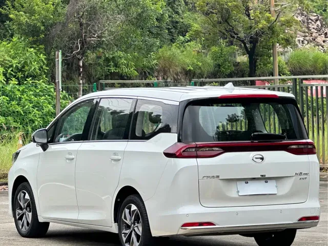 GAC Trumpchi M6 — Фото автомобиля 15