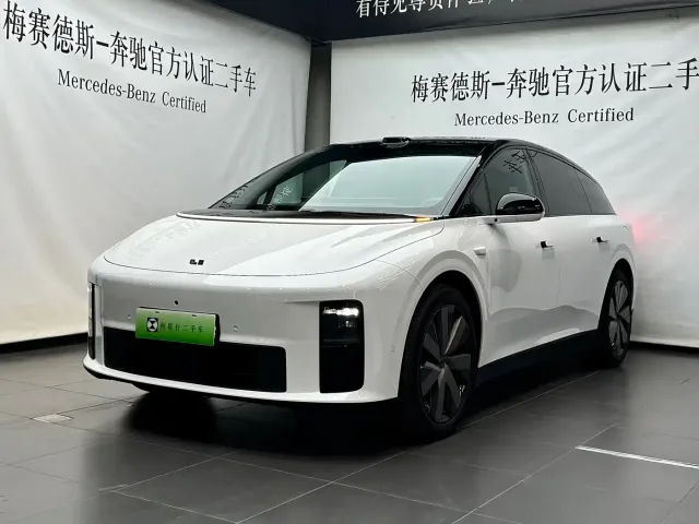 Фотография автомобиля — Li Auto i6