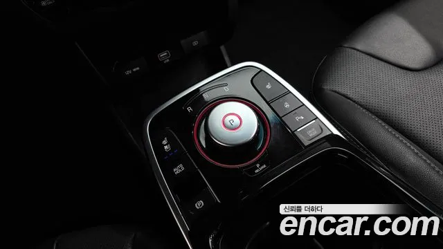 Kia Niro — Фото автомобиля 12