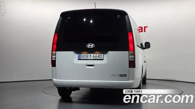 Hyundai Staria Staria Карго 5 мест — Фото автомобиля 4