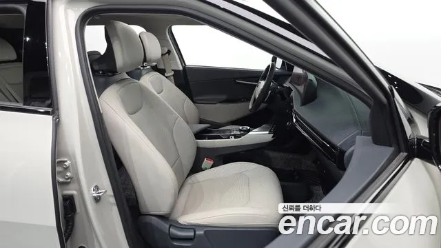 Kia EV6 — Фото автомобиля 16