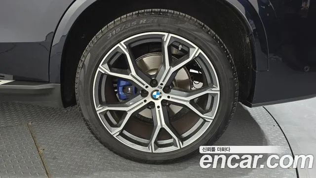 BMW X5 xDrive 40i M Sport — Фото автомобиля 19