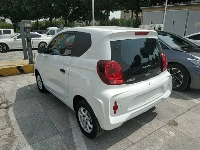 Roewe Clever — Фото автомобиля 22