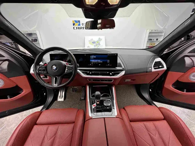 BMW XM — Фото автомобиля 11