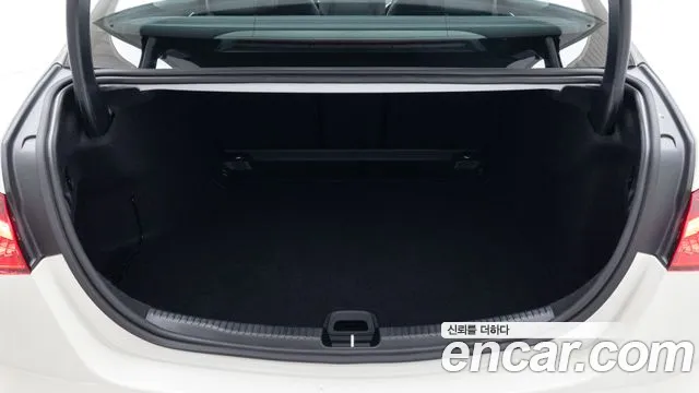 Mercedes-Benz C-Class W206 — Фото автомобиля 11